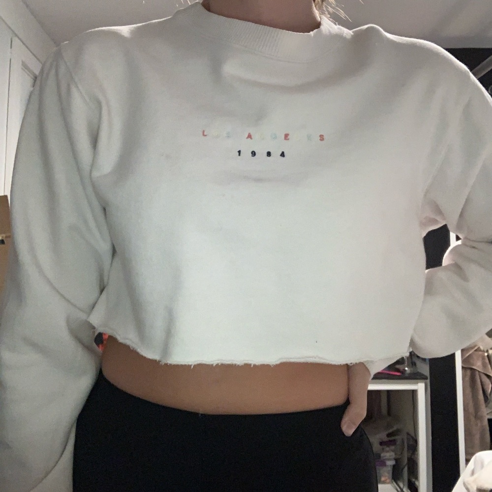 Brandy Melville cropped pullover